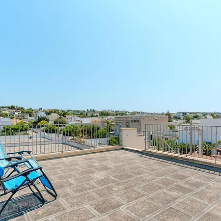 Bouganvillea Apartment *